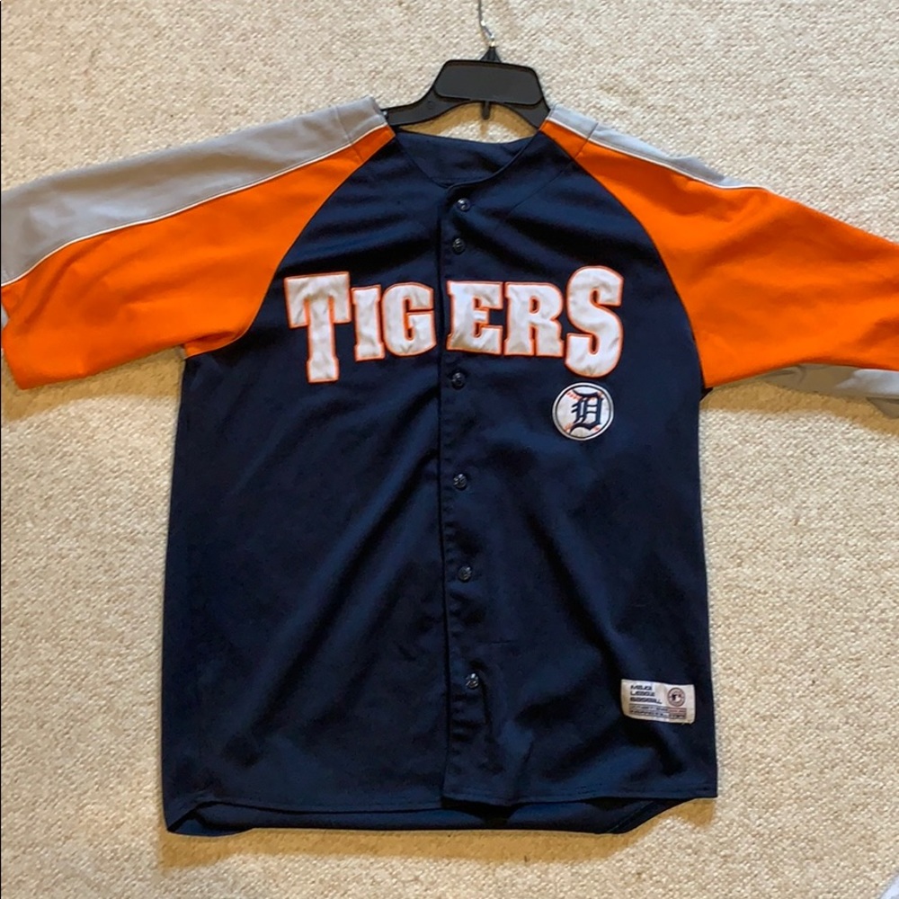 Authentic MLB Detroit Tigers Button up!